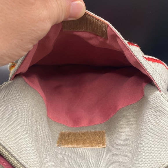 Embroidered Peacock And Floral Crossbody Bag Beautiful Hobo Style Bag like new - Picture 5 of 7